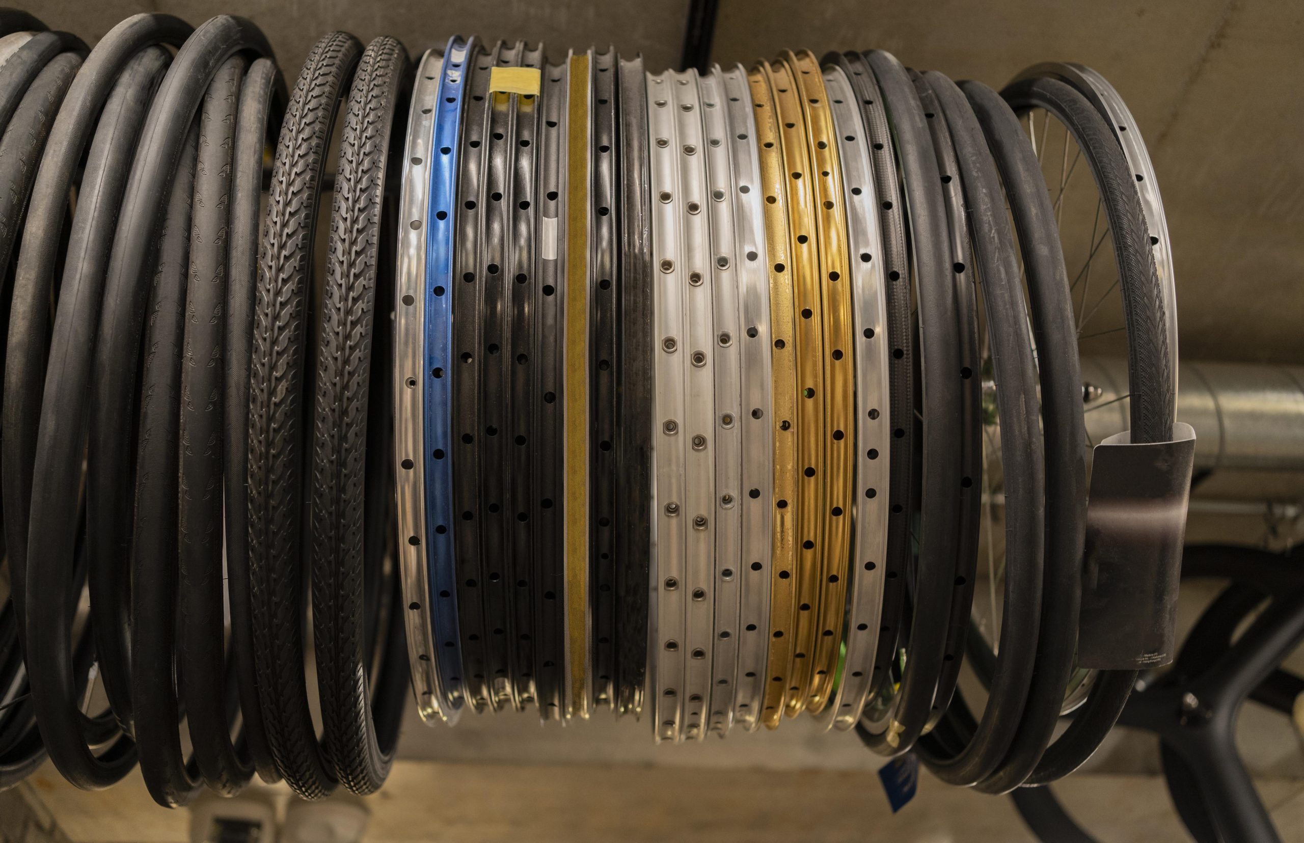 Hoses bike wheels arrangement shop